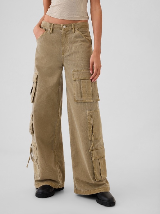 GAP Pants - GAP Cargo Pants Size 4 Regular
